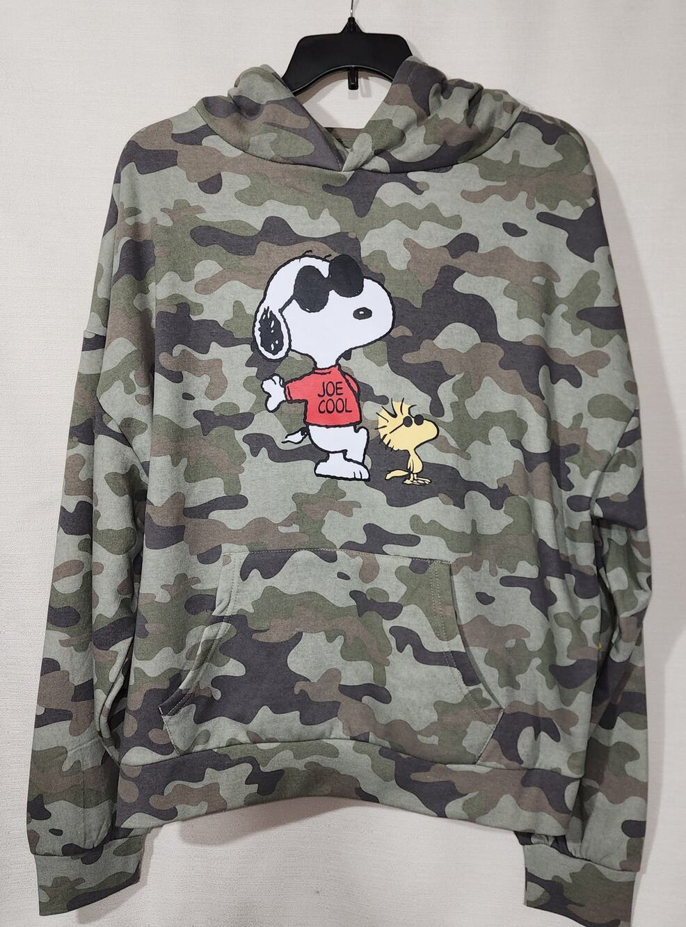Snoopy and Woodstock Camo hoodie men's size XL